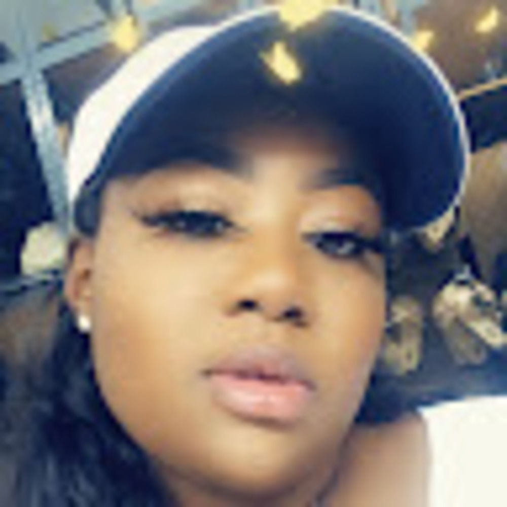 Meet your Posher, Shania